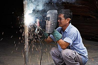 《原始袭变》变异龙“狙击变异龙”介绍 明年发售